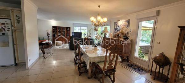 Maison contemporaine de 230 m²