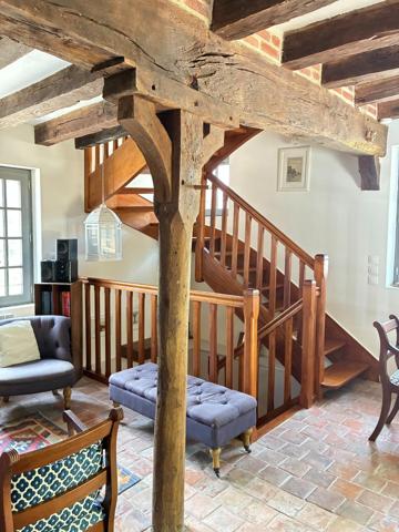 Maison centre historique AMOISE : RARE et RECHERCHE