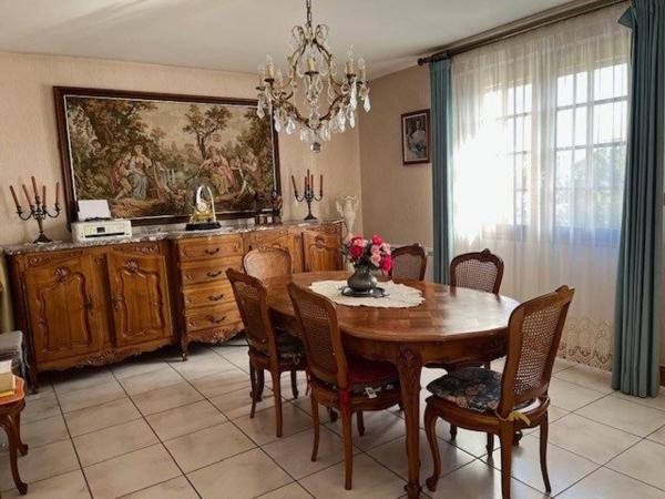 Maison à ROYAN, 17200 - 7 pièces 187m²