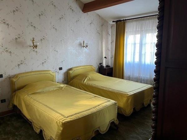 Maison à ROYAN, 17200 - 7 pièces 187m²