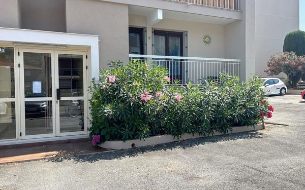 Appartement à vendre    3 pièces • 64,43 m2 Saint-Raphaël