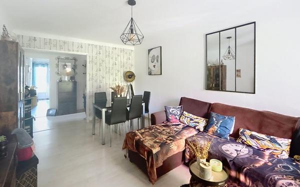 Appartement à vendre    3 pièces • 64,43 m2 Saint-Raphaël