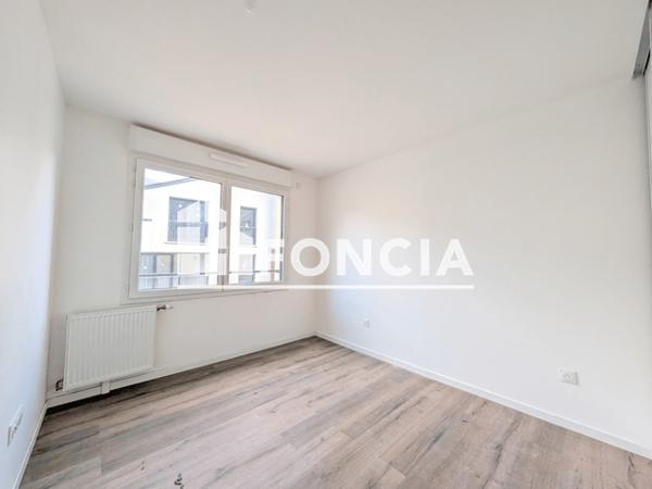 Location Appartement 4 pièces 71.67 m² - 2-6 ROUTE DE DARNETAL Rouen 76000