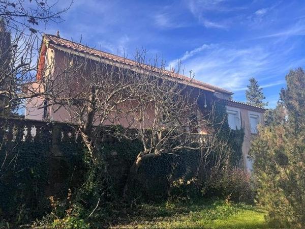 Vente / Maison et grand terrain