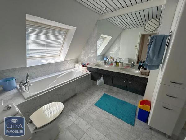 Appartement à louer 5 pièces 120.01m² Strasbourg (67000)