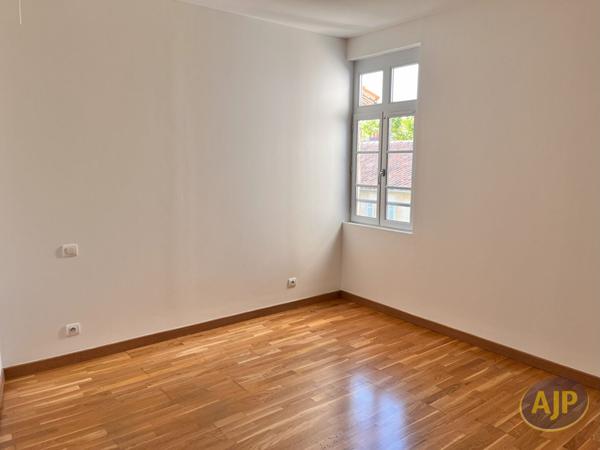 Location appartement Saintes : 610 € - AJP Immobilier Saintes