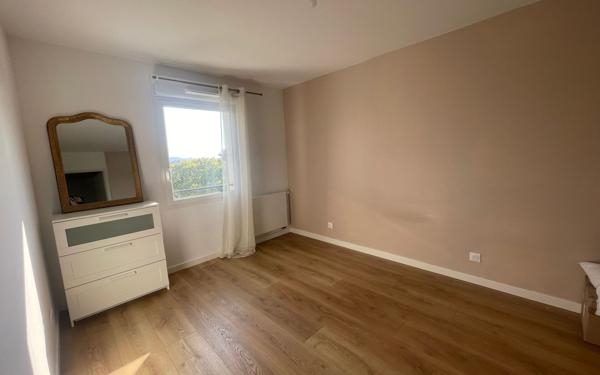 Appartement à vendre    3 pièces • 62 m2 Toulon
