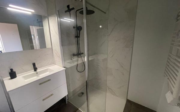 Appartement à vendre    3 pièces • 62 m2 Toulon