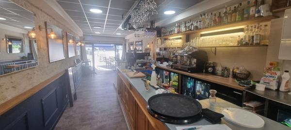 Immeuble de rapport avec local commercial loué ? Emplacement n°1 Murs Blois 101 m2