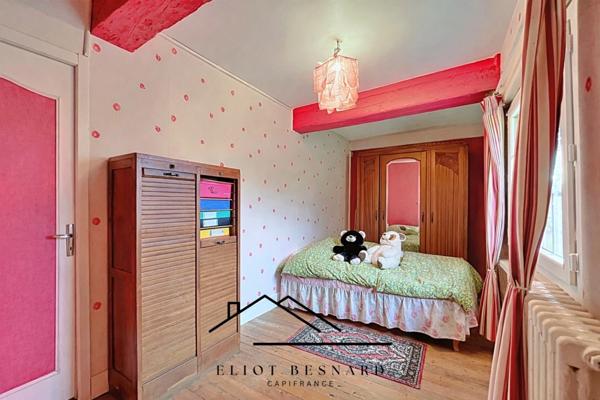 Maison de caractère avec dépendances à vendre 5 pièces GRANDCHAMP LE CHATEAU (14)