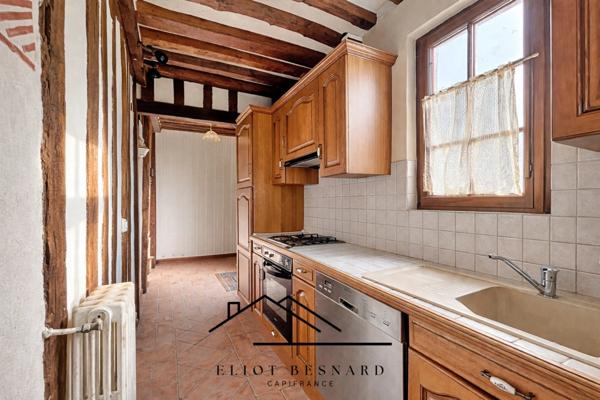 Maison de caractère avec dépendances à vendre 5 pièces GRANDCHAMP LE CHATEAU (14)