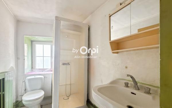 Maison à vendre    3 pièces •  Chambon-sur-Voueize