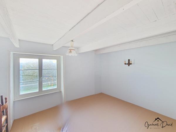 ENSEMBLE IMMOBILIER AU CALME, A RÉHABILITER