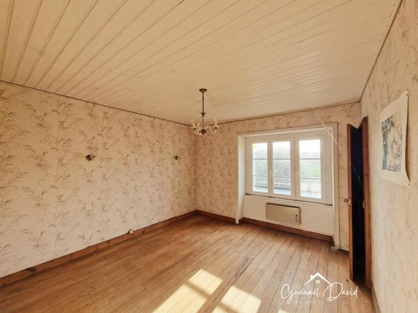 ENSEMBLE IMMOBILIER AU CALME, A RÉHABILITER