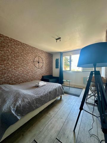 Hôtel avec 28 chambres idéalement placé