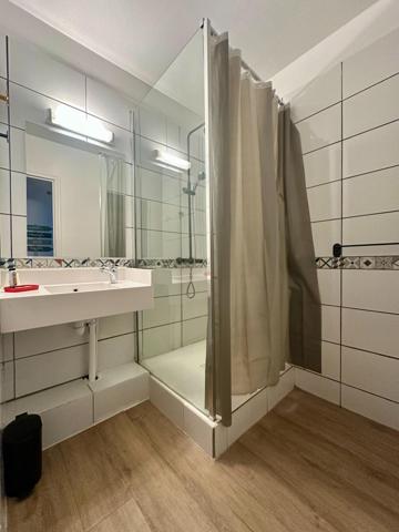 Hôtel avec 28 chambres idéalement placé