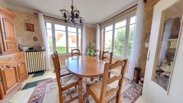 Maison Roissy-en-Brie - Un potentiel incroyable !