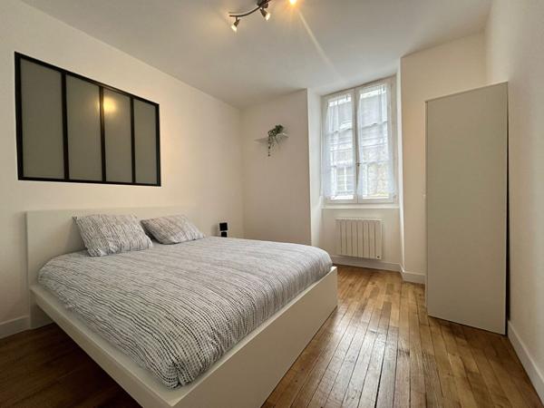 À LOUER - APPARTEMENT MEUBLÉ - MENNECY