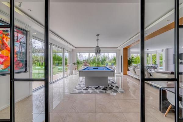 Maison Bailly Romainvilliers 10 pièce(s) 374 m2