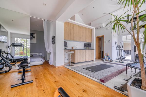 Maison Bailly Romainvilliers 10 pièce(s) 374 m2