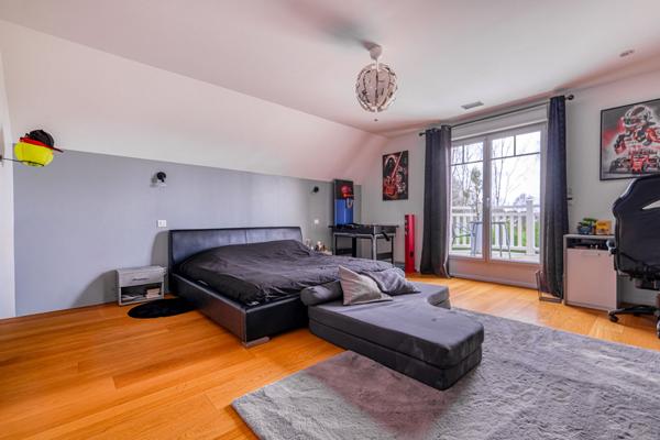 Maison Bailly Romainvilliers 10 pièce(s) 374 m2