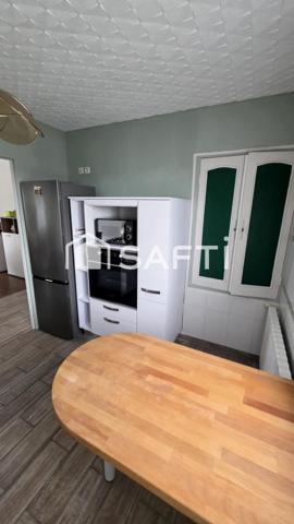 MAISON IMPECCABLE, PRÊTE À VIVRE, AVEC SOUS-SOL COMPLET À GACÉ