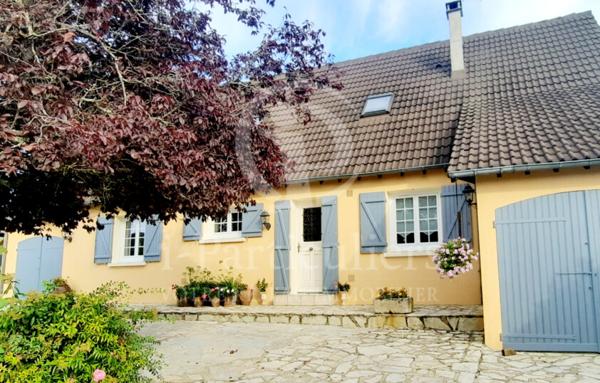 Saint-Georges-sur-Baulche - Maison individuelle 5 Chambres - Piscine