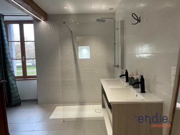 MAISON 106 m² CENTRE VILLE DE MONCONTOUR