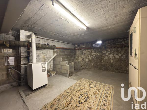 House for sale 4 rooms 106 m² Saint-Aubin-lès-Elbeuf