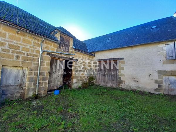 Corps de ferme en pierres à rénover à Malemort - Maison, granges, 5000 m² de terrain