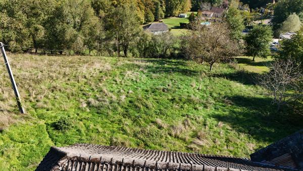 Corps de ferme en pierres à rénover à Malemort - Maison, granges, 5000 m² de terrain