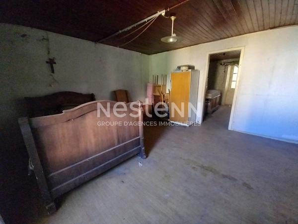 Corps de ferme en pierres à rénover à Malemort - Maison, granges, 5000 m² de terrain