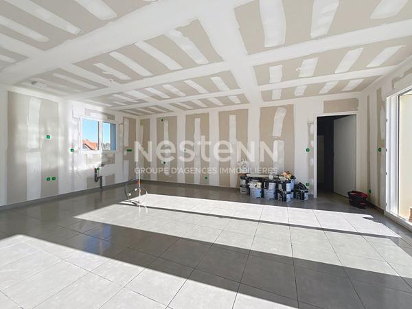 À vendre-Maison CHAMBOULIVE plain-pied (87 m² ) terrain 1 400 m²