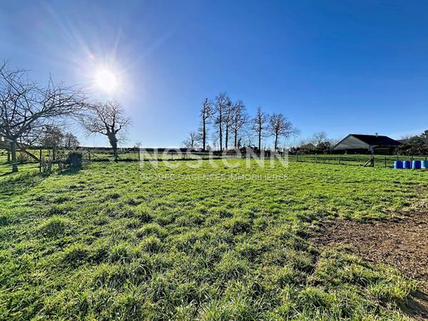 À vendre-Maison CHAMBOULIVE plain-pied (87 m² ) terrain 1 400 m²