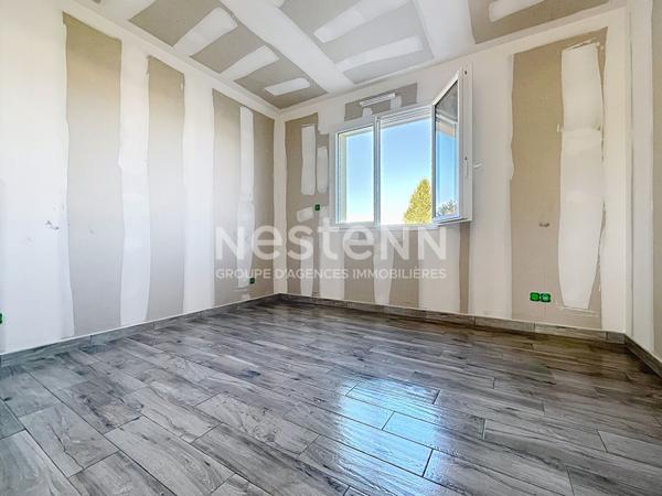 À vendre-Maison CHAMBOULIVE plain-pied (87 m² ) terrain 1 400 m²