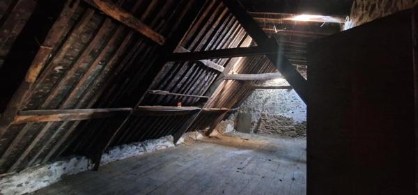 A vendre Bretagne- Finistère sud- Douarnenez-Immeuble à rénover vue mer