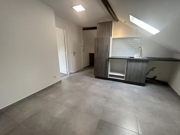 Corbeil-Essonnes (91100) À louer – Appartement T2 meublé à Corbeil-Essonnes Rive Droite