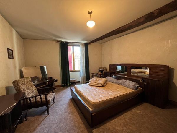 Maison à vendre |  Mensignac |  5 pièces | 263 m²