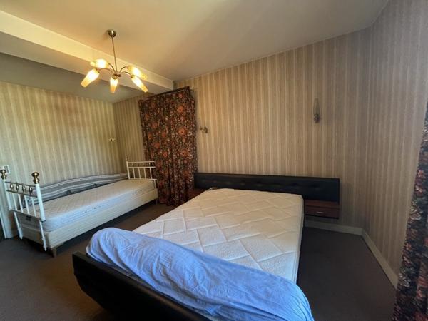 Maison à vendre |  Mensignac |  5 pièces | 263 m²