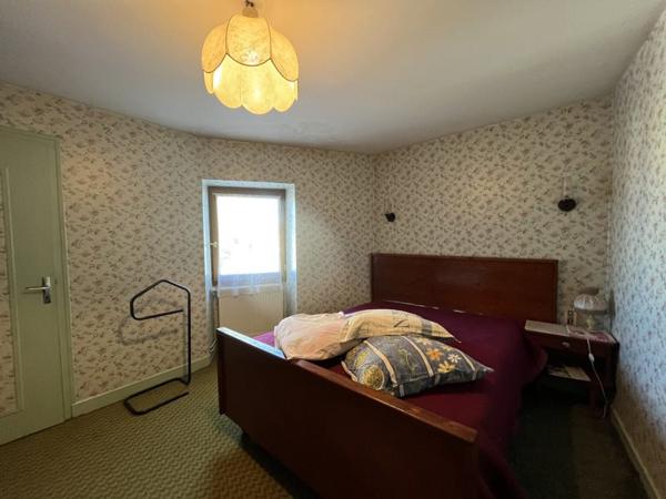 Maison à vendre |  Mensignac |  5 pièces | 263 m²