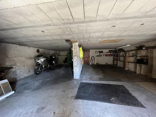 Maison à vendre |  Mensignac |  5 pièces | 263 m²