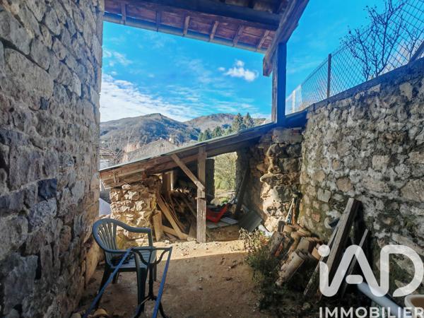 Immeuble à vendre 360 m² Vallées-d'Antraigues-Asperjoc