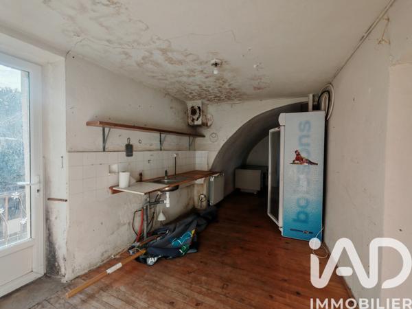 Immeuble à vendre 360 m² Vallées-d'Antraigues-Asperjoc