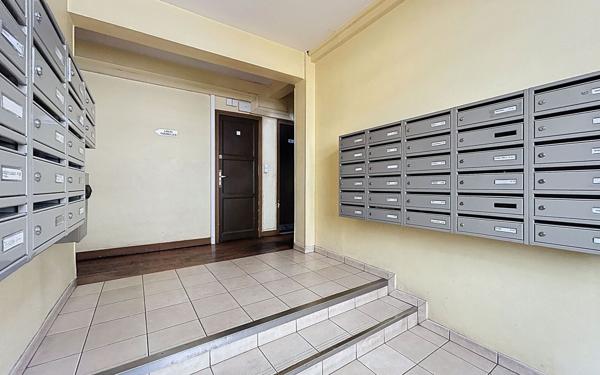 Appartement à vendre    1 pièce • 9,33 m2 Saint-Cloud