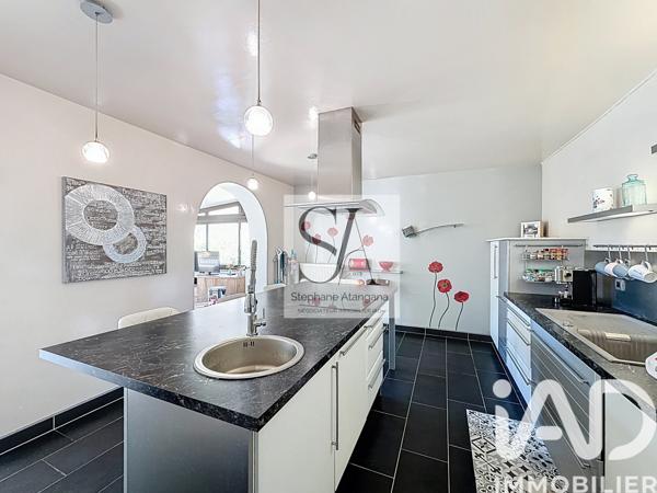 Maison à vendre 5 pièces 166 m² Cosnac