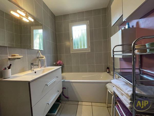 Vente maison Saintes : 226 800 € - AJP Immobilier Saintes