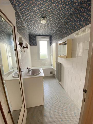 Maison à vendre à Loudéac dans les Côtes-d'Armor (22600), ref : 22110-2034