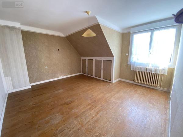 Maison à vendre à Loudéac dans les Côtes-d'Armor (22600), ref : 22110-2034