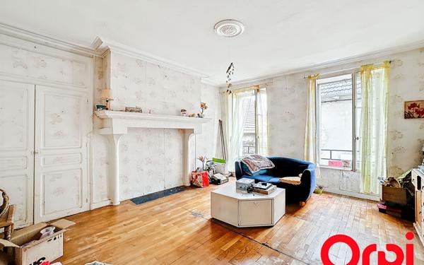 Maison à vendre    10 pièces •  Ainay-le-Château