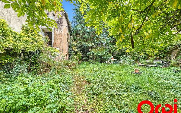 Maison à vendre    10 pièces •  Ainay-le-Château